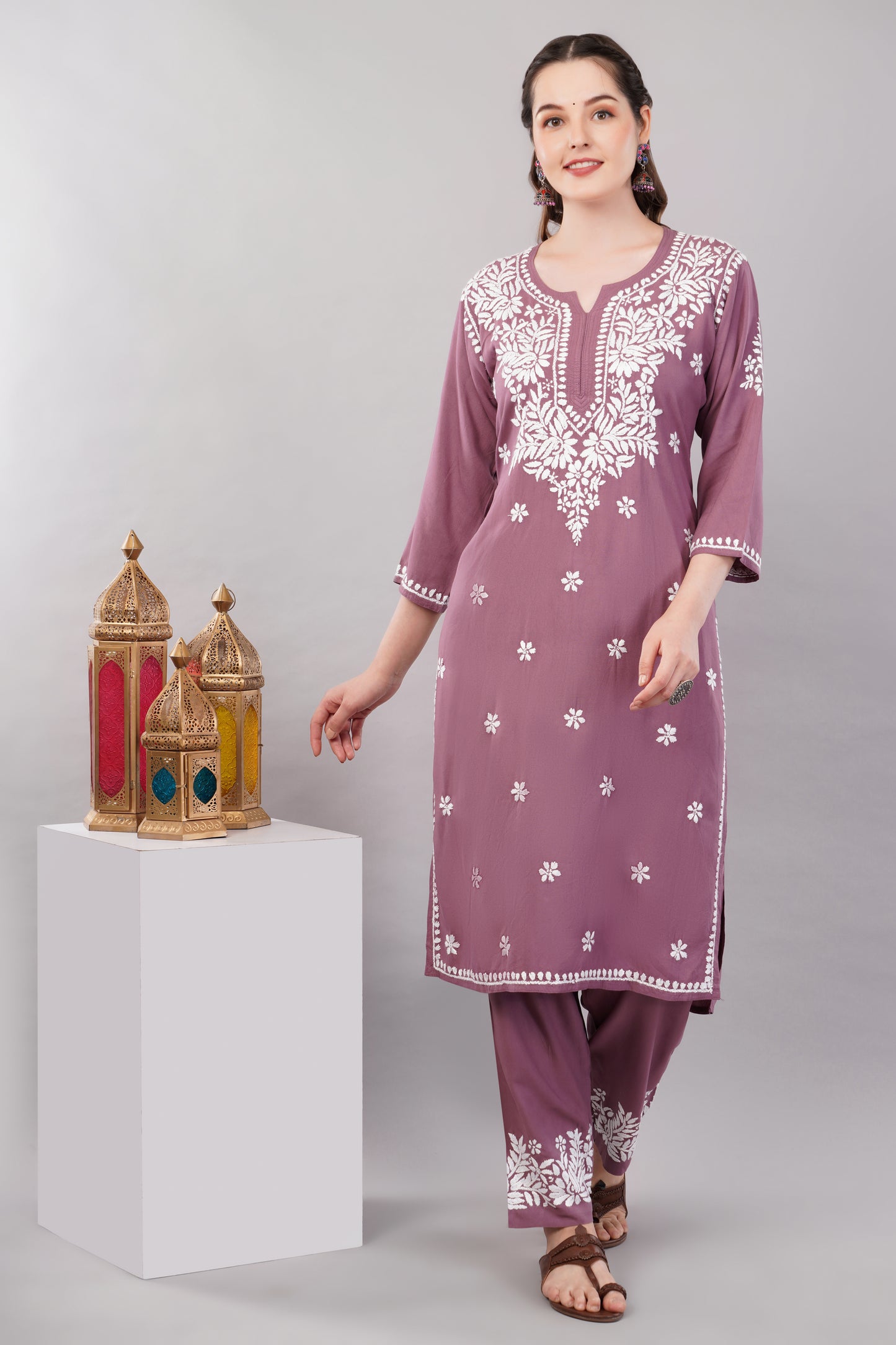 Khwab Chikankari Muslin Kurta Pant Set
