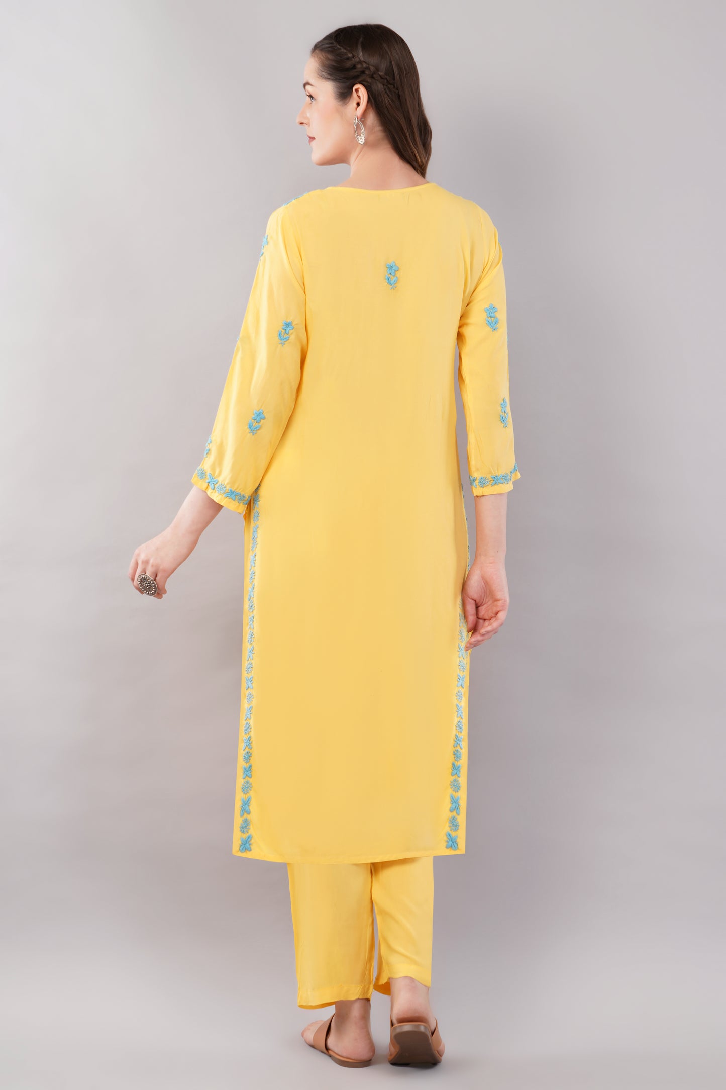 Falak Chikankari Modal Kurta Pant set