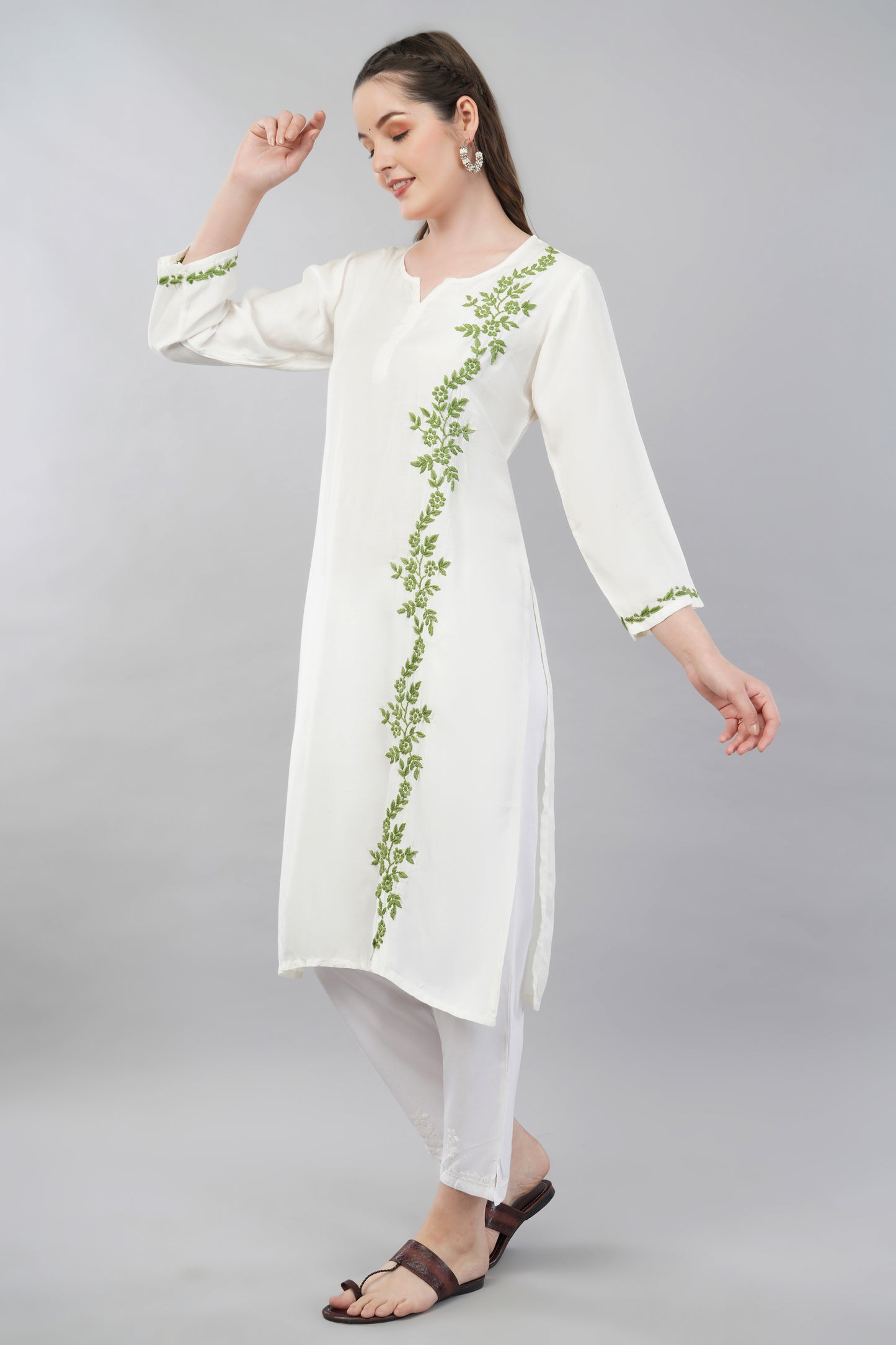 Aiza Chikankari Muslin Kurta