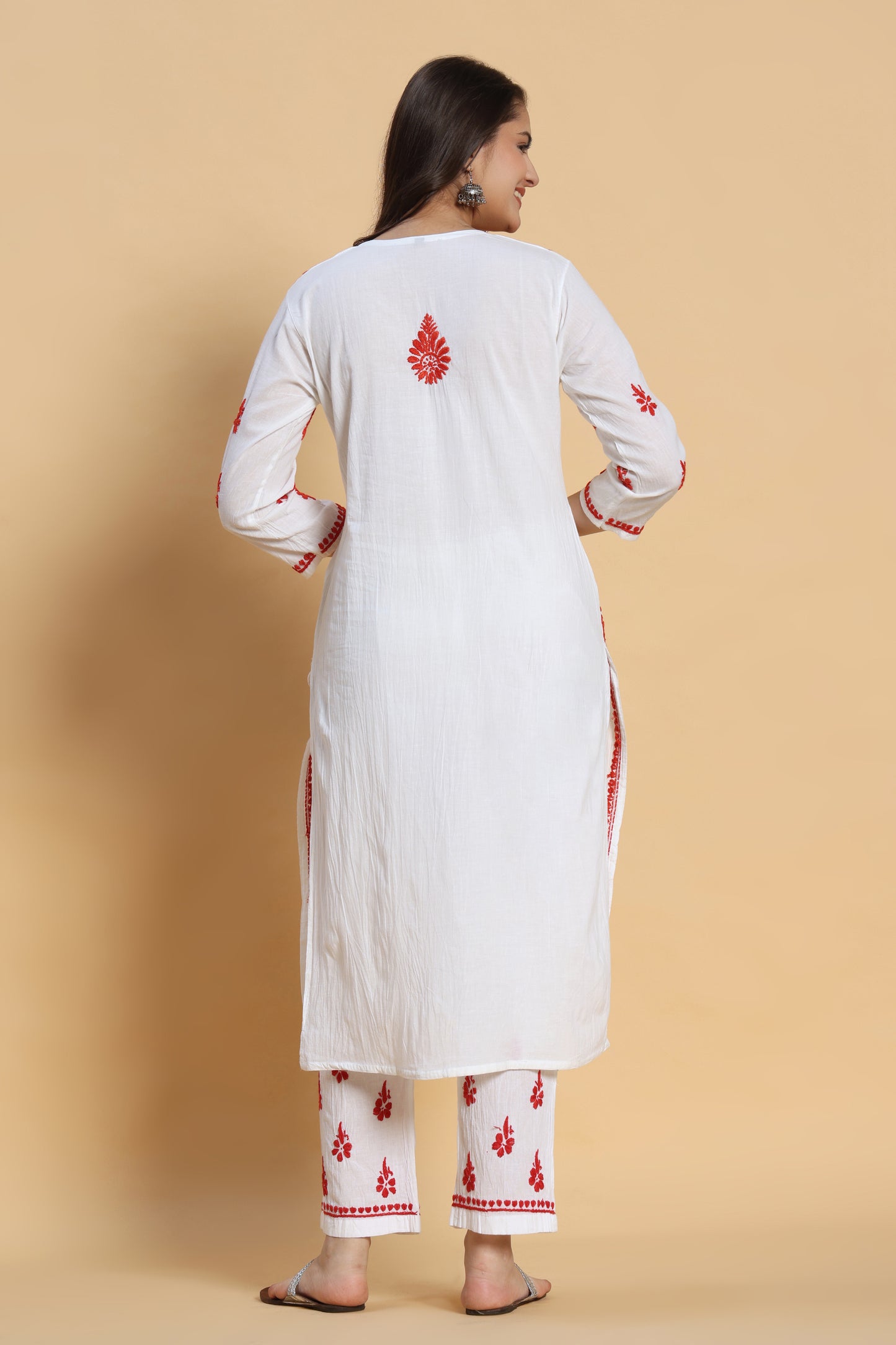 Zehn Chikankari Mul Cotton Kurta Pant set